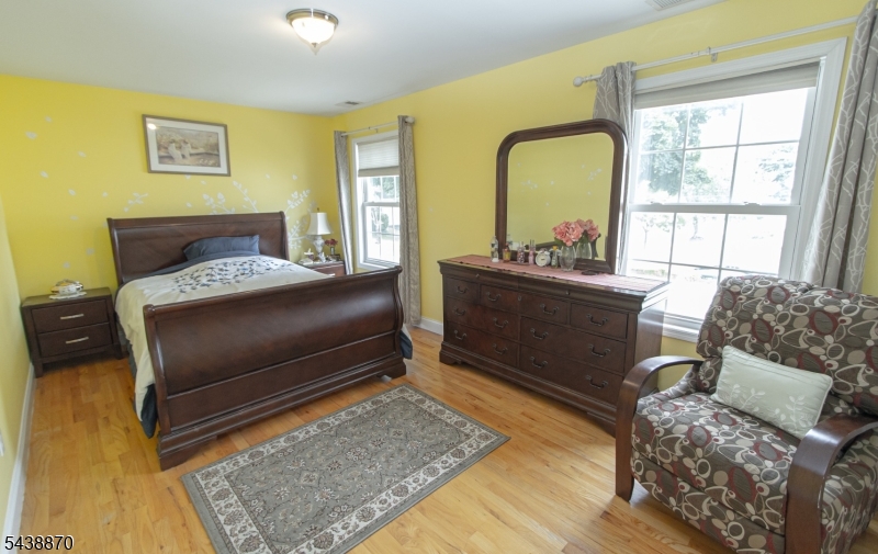 Putnam Manor - Residential
