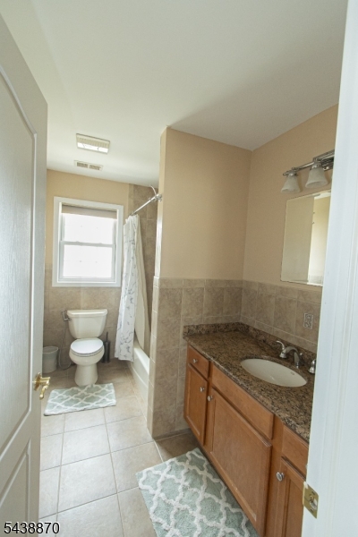Putnam Manor - Residential
