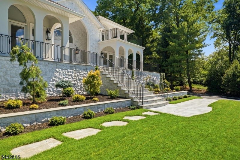 Robin Hill Estates - Residential
