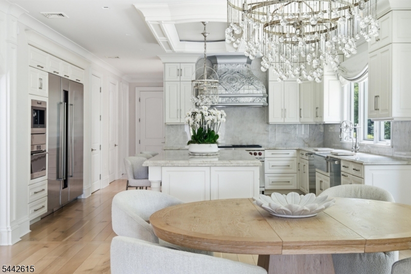 Robin Hill Estates - Residential