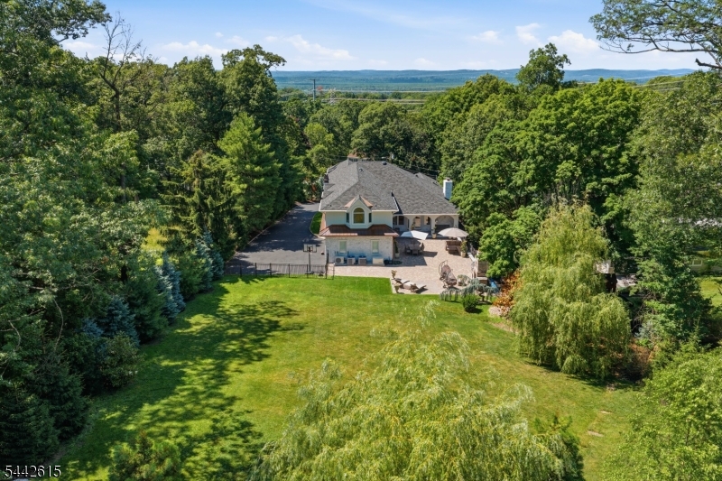 Robin Hill Estates - Residential