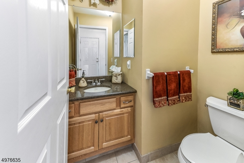 LAKE PARSIPPANY - Residential
