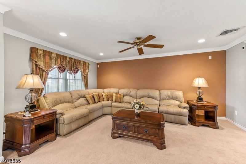 LAKE PARSIPPANY - Residential
