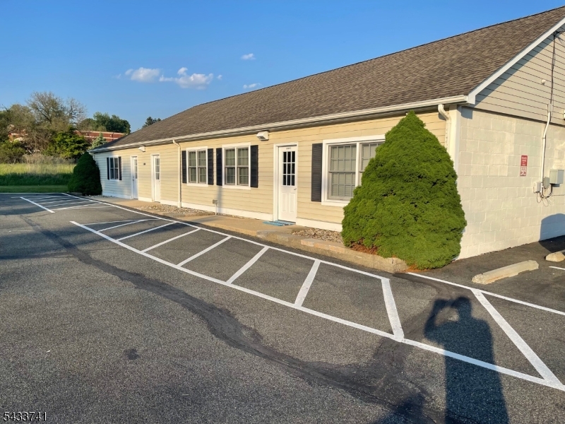 Well maintained building, move right in!! unit C is approx. 750 sq ft and freshly painted and ready for you!. over 5000 car per day drive by, office #1 21 X 17 office #2 16 X 12. Tenant pays electric, gas, phone/internet, 1/4 snow removal and 1/4 property tax increase.