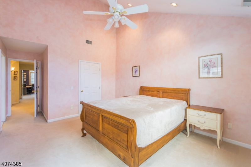 Montville Chase - Residential