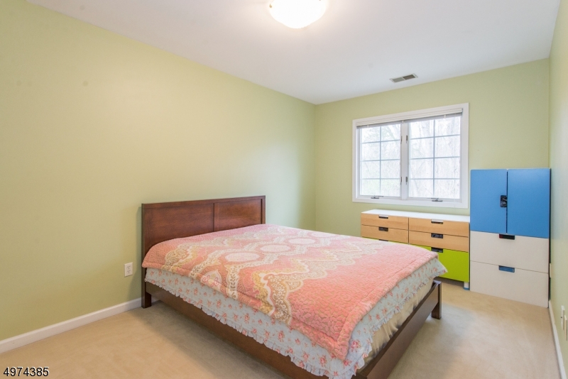 Montville Chase - Residential
