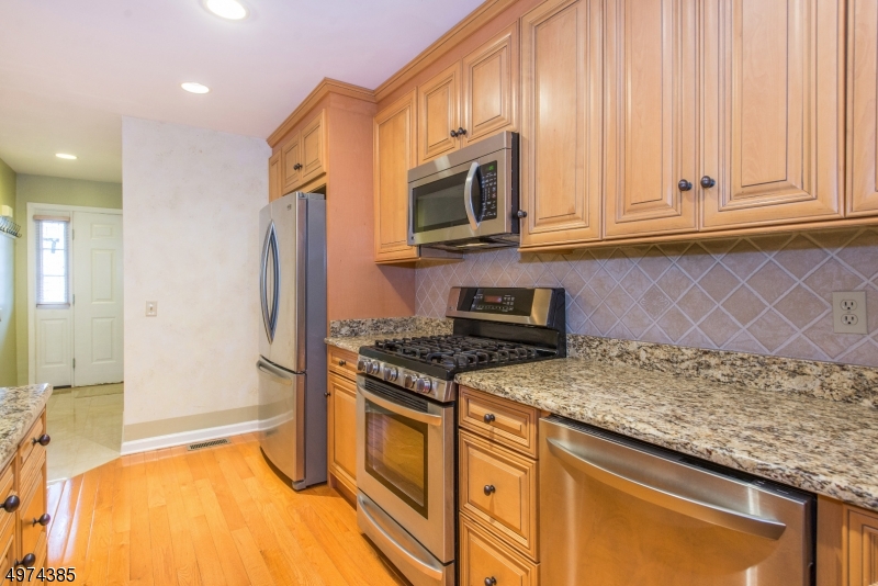 Montville Chase - Residential