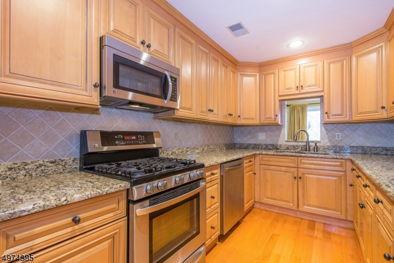 Montville Chase - Residential