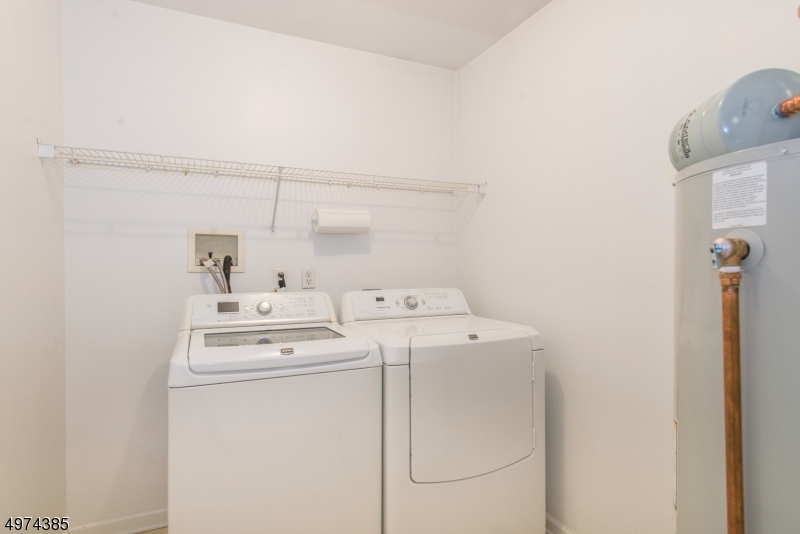 Montville Chase - Residential