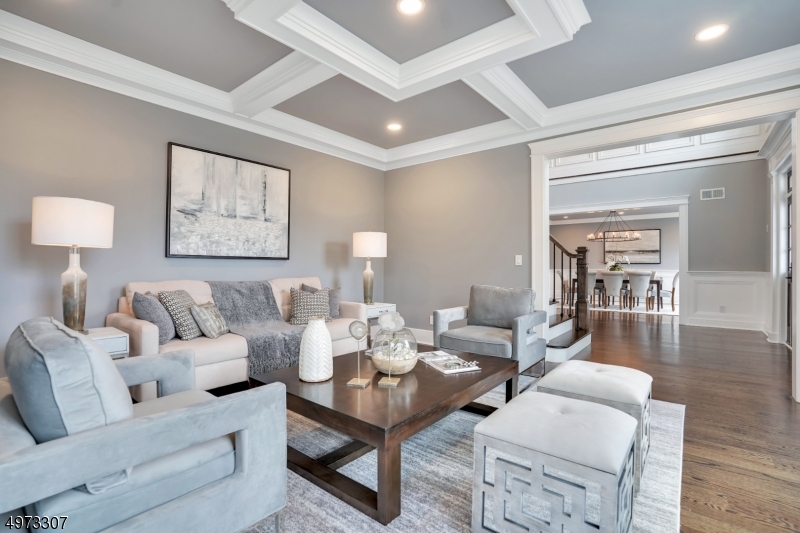 OLD SHORT HILLS - Residential