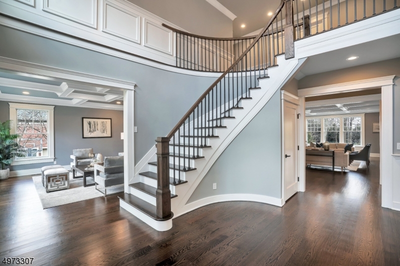 OLD SHORT HILLS - Residential