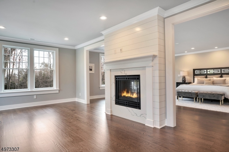 OLD SHORT HILLS - Residential