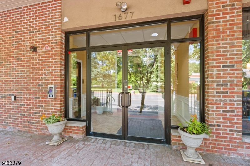 Springfield Commons - Residential