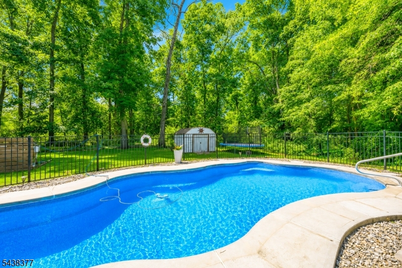 Green Knoll - Residential