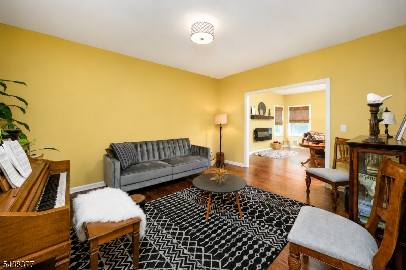 Green Knoll - Residential