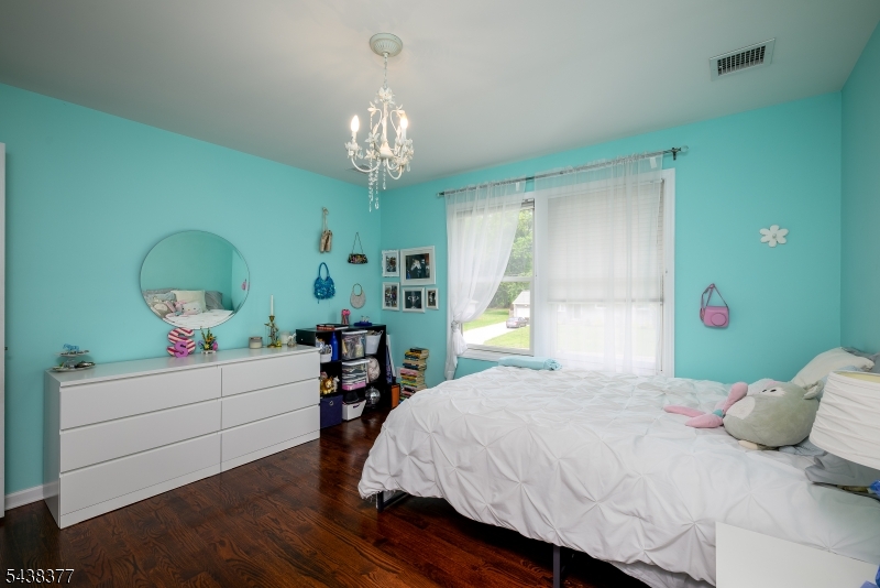 Green Knoll - Residential
