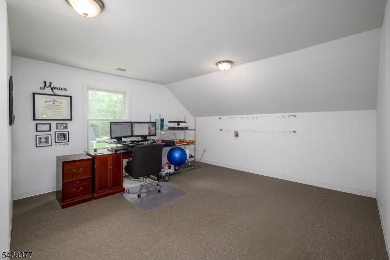 Green Knoll - Residential