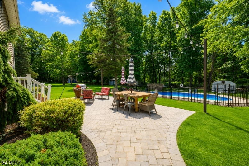 Green Knoll - Residential