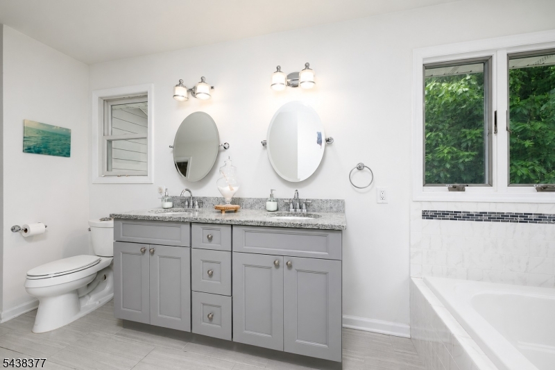 Green Knoll - Residential