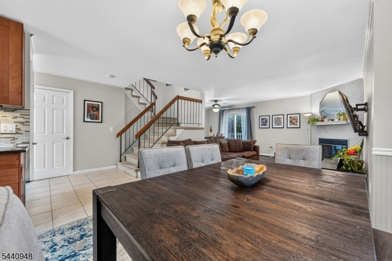 STONEGATE - Residential