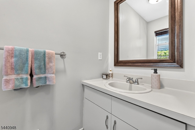 STONEGATE - Residential