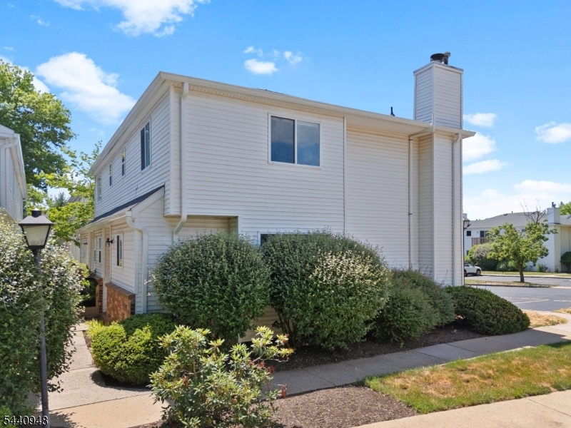 STONEGATE - Residential