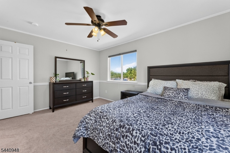 STONEGATE - Residential