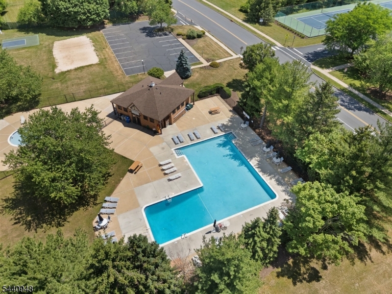 STONEGATE - Residential
