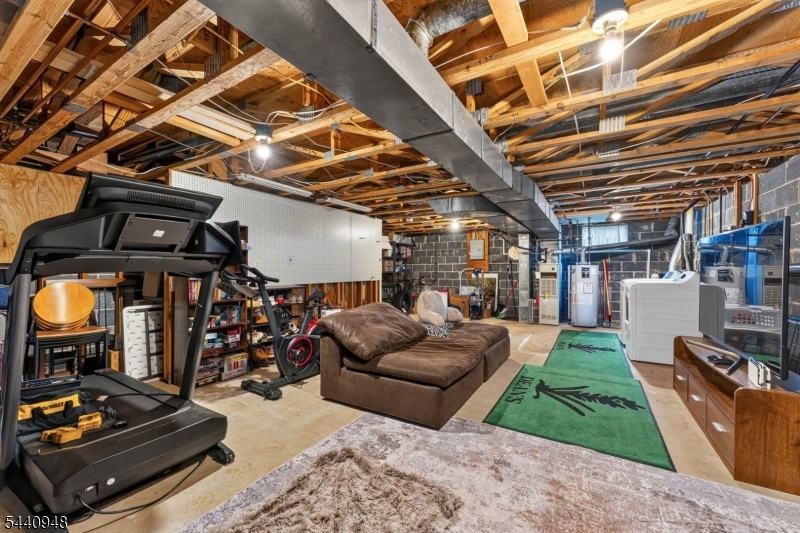 STONEGATE - Residential