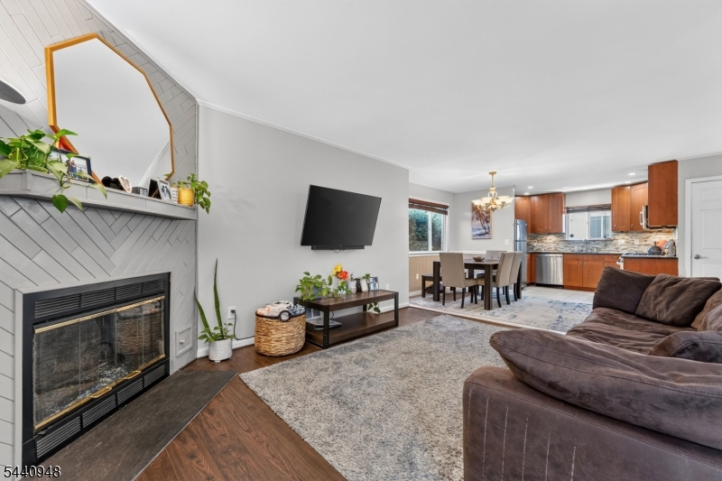 STONEGATE - Residential