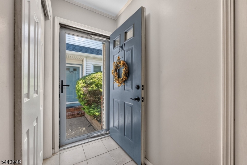 STONEGATE - Residential