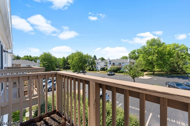 STONEGATE - Residential