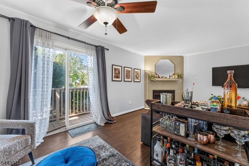 STONEGATE - Residential