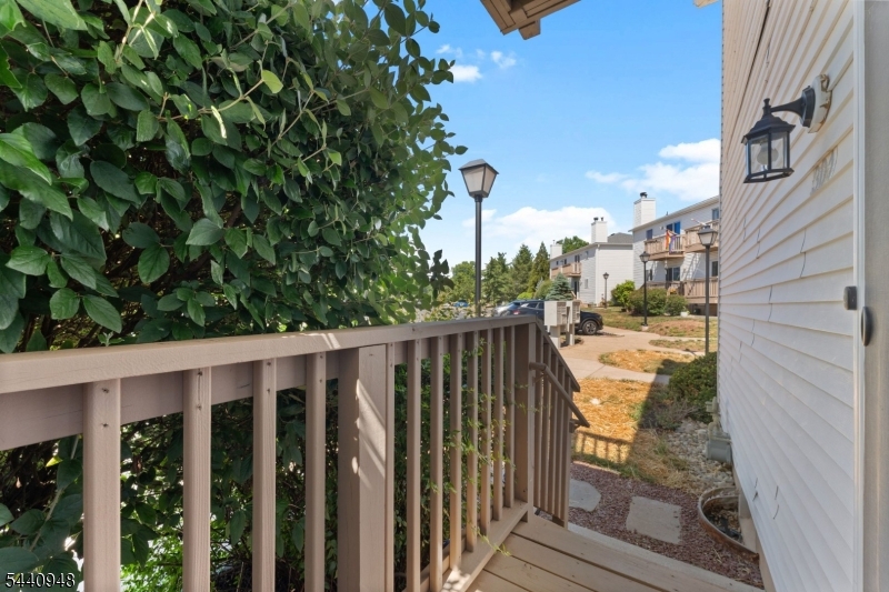 STONEGATE - Residential