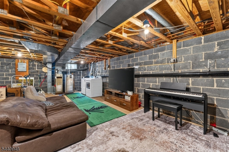 STONEGATE - Residential
