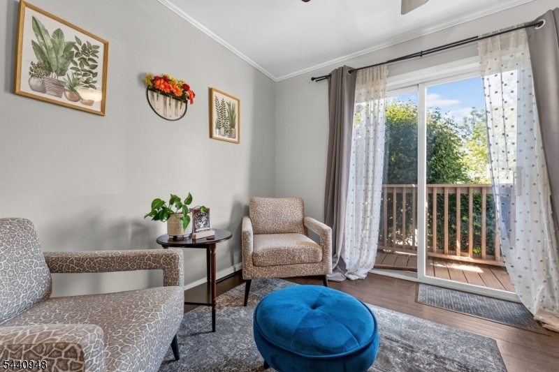 STONEGATE - Residential