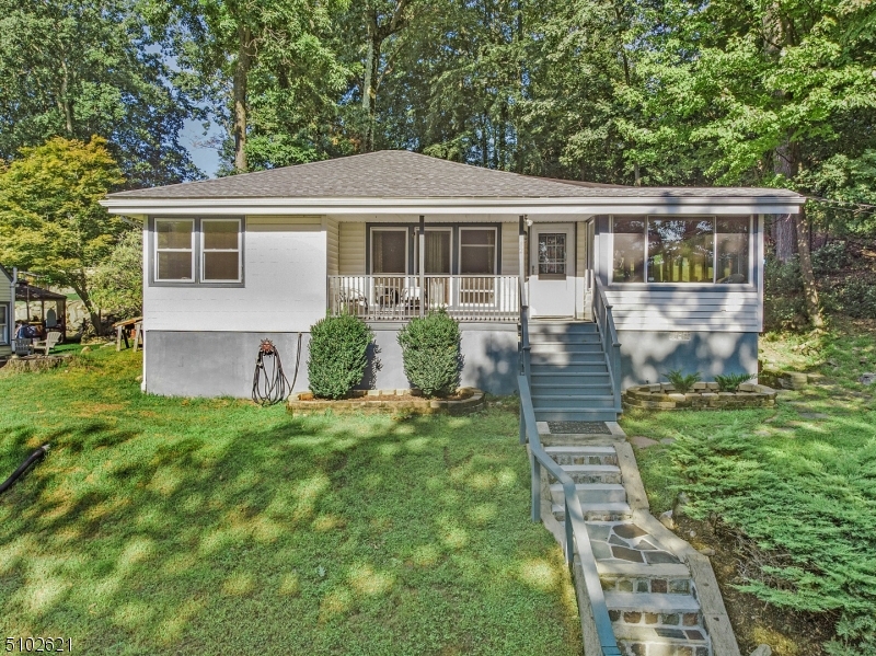 White Meadow Lake - Residential