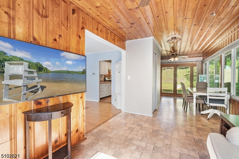White Meadow Lake - Residential