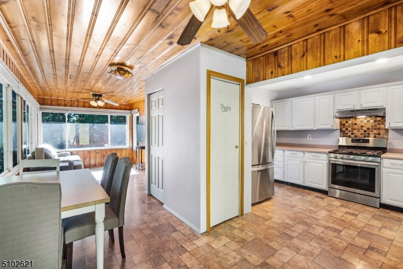 White Meadow Lake - Residential