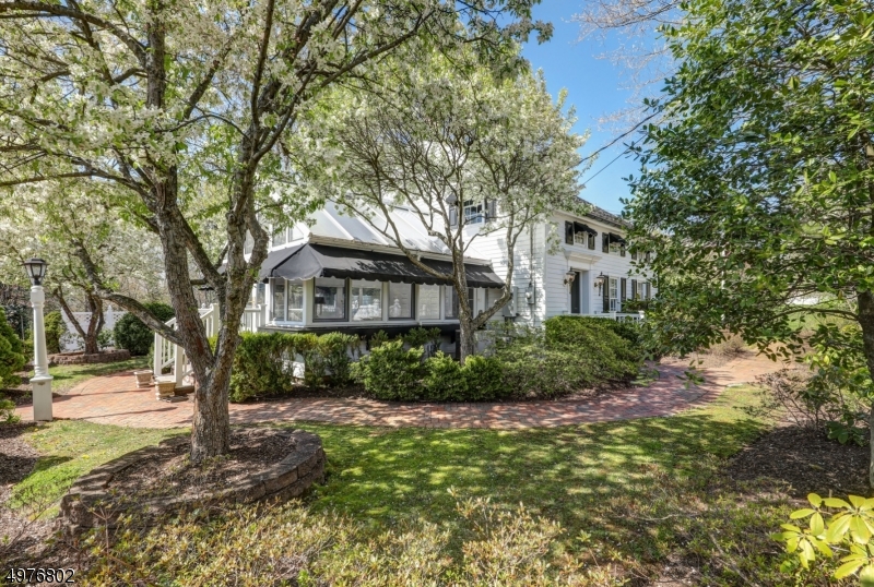 New Vernon - Residential