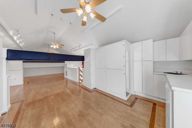 New Vernon - Residential