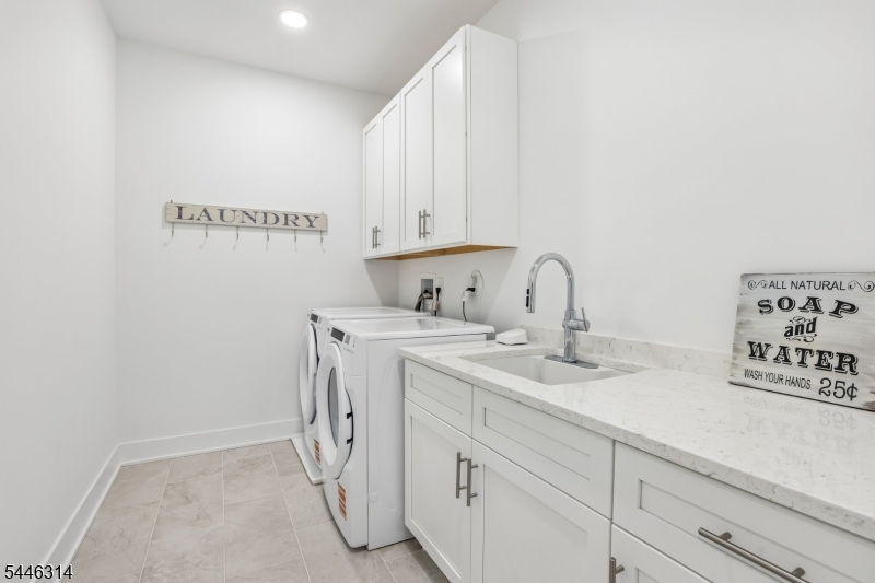The Oaks at Randolph - Residential