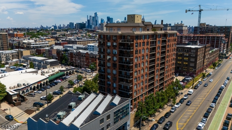 Observer Plaza - Residential