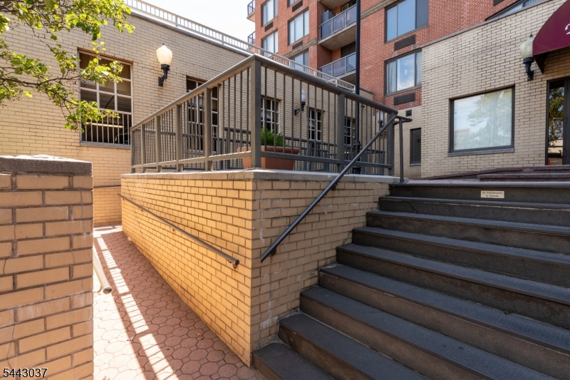 Observer Plaza - Residential