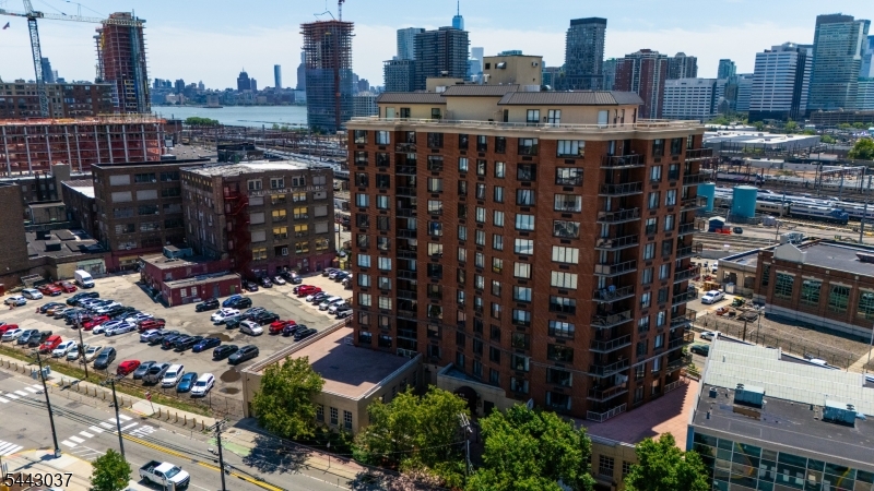 Observer Plaza - Residential