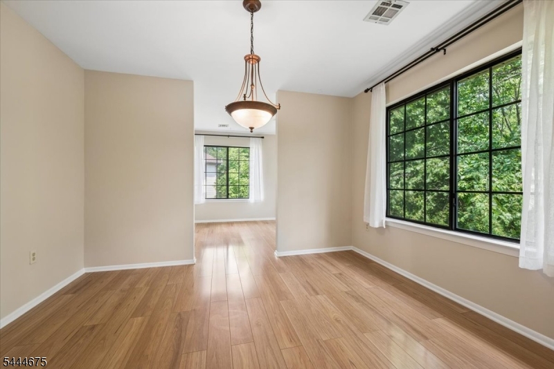 THE CEDARS - Residential