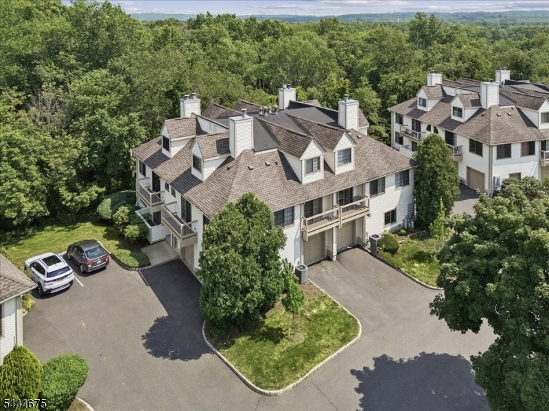 THE CEDARS - Residential