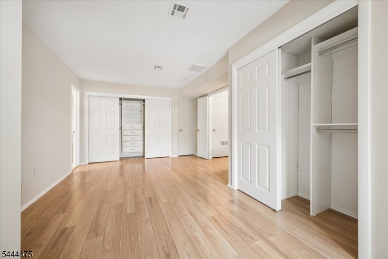 THE CEDARS - Residential