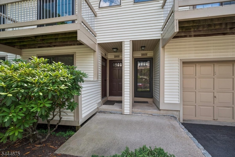 THE CEDARS - Residential