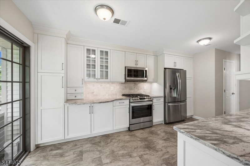 THE CEDARS - Residential